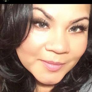 Meet your Posher, Nohemi